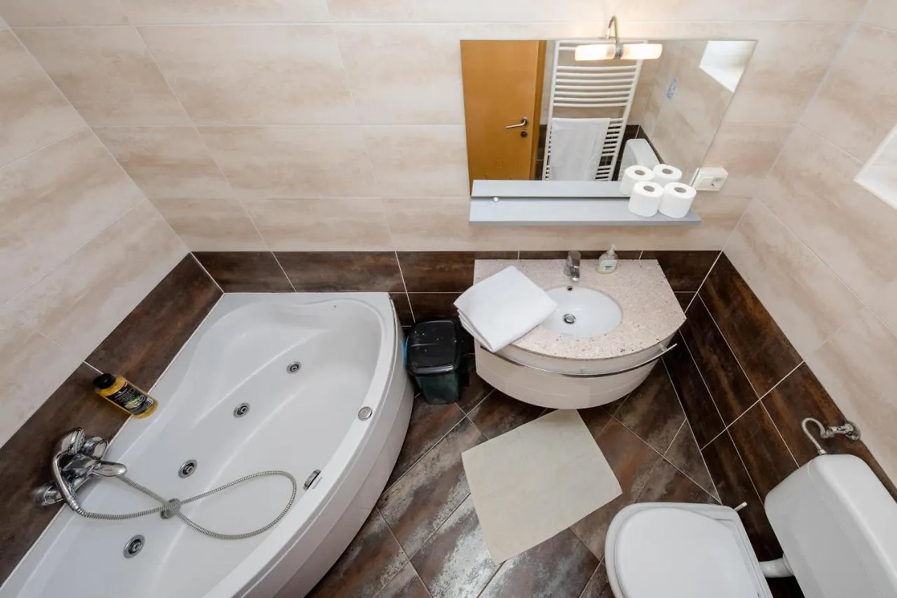 게스트하우스 Double Room Supetarska Draga - Gornja 11579A 라브